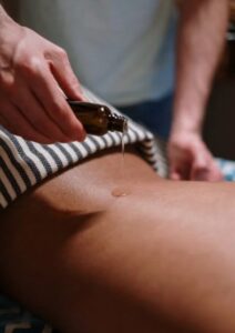 Huile de Massage Performance Sportive d'Ananda : L’Essentiel pour Détente et Récupération